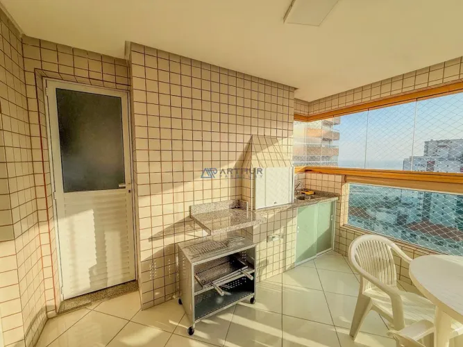 Apartamento à venda em Praia Grande com 2 suítes e 2 vagas no bairro Aviação