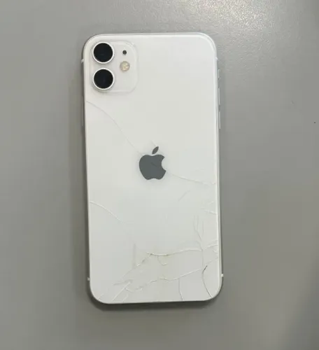 Iphone 11 64gb (usado/com avarias)