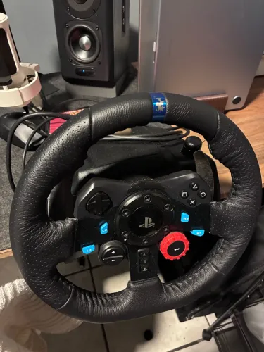 Logitech G29 PC/PS4/PS5 + Pedais