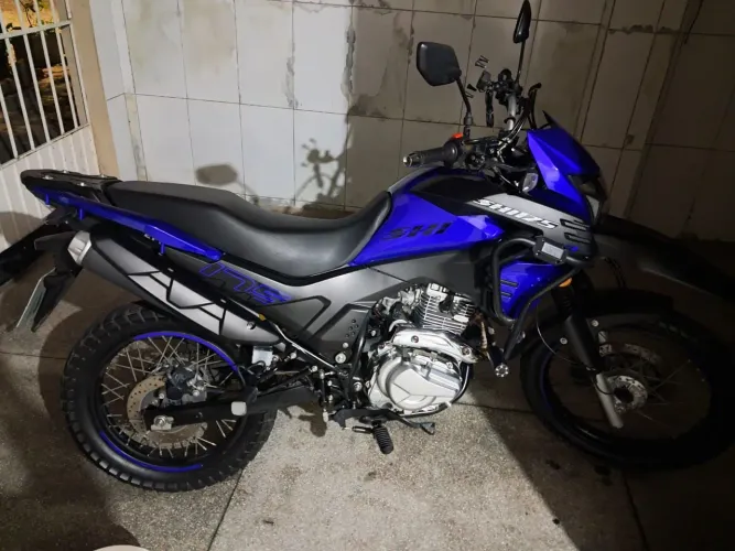 Vendo moto shi 175 efi 175, 13.000 reais