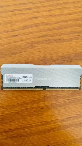 Memória RAM DDR4 3200mhz Asgard RGB (16x1) 