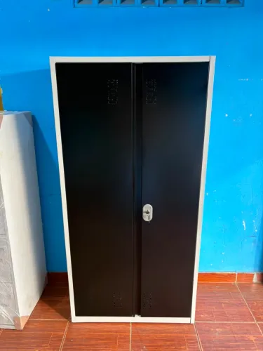 Armário de aço 2 portas preta