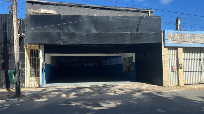 Excelente galpão em Boa viagem com 231m2  a 100 metros da av beira mar