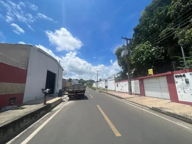 Galpão comercial alugar no Bairro Angelim, próximo da Av.Henry Wall com 240 m², escritóri