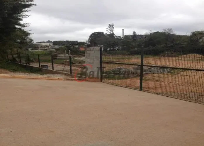 Área para Venda em Cotia