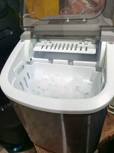 Máquina de gelo 12 kilos mondial 