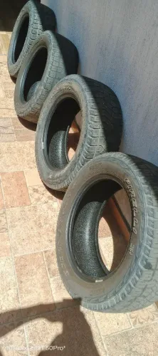 Vendo 4 pneus aro 15 marca Pirelli Scorpion 205/60/15