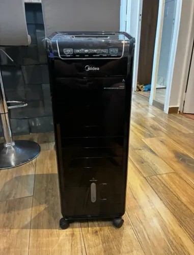 CLIMATIZADOR DE AR MIDEA PRETO