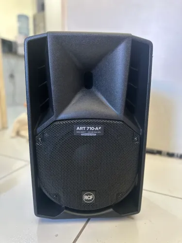 Caixa de Som RCF 710 MK4