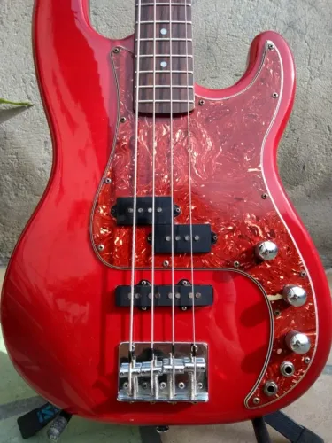 Baixo Strinberg Precision