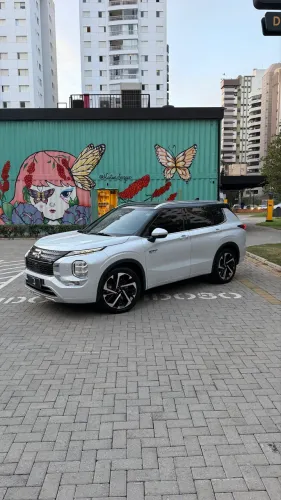 Mitsubishi Outlander Signature 2.4 4X4 AUT (híb) 2026