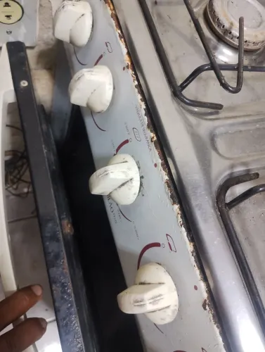 Vendo furgão de 4 boca
