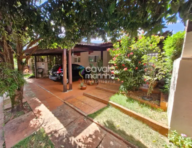 Casa em condomínio à venda ou para alugar de 3 quartos, 130m² - Condomínio Jatobá - Jardim