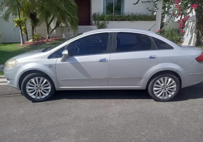 Fiat Linea Absolute 1.9/1.8 Flex Dualogic 4P 2012