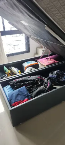 Base couro baú Ortobom quase nova.