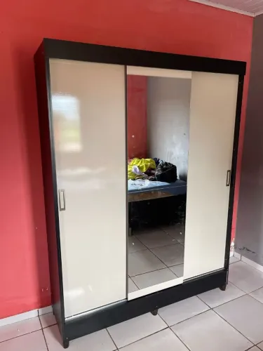Guarda Roupa De Casal Com Porta De Correr Novo/Entrega É Montagem Grátis Loja R&L MOVEIS