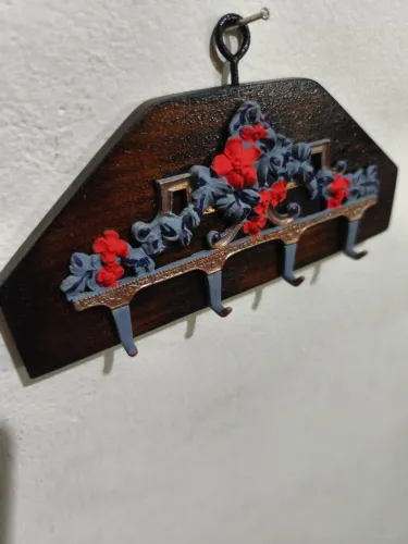 Porta Chaves Antigo Metal e Madeira 