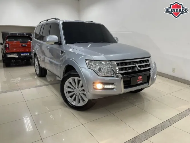 Mitsubishi Pajero HPE 3.5 4X4 Flex 5P Aut. 2016