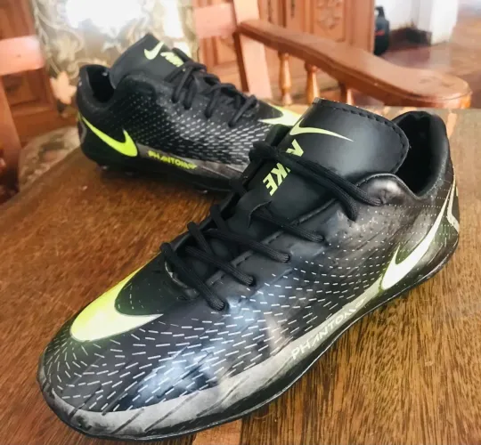 Chuteira Nike Phanton 38