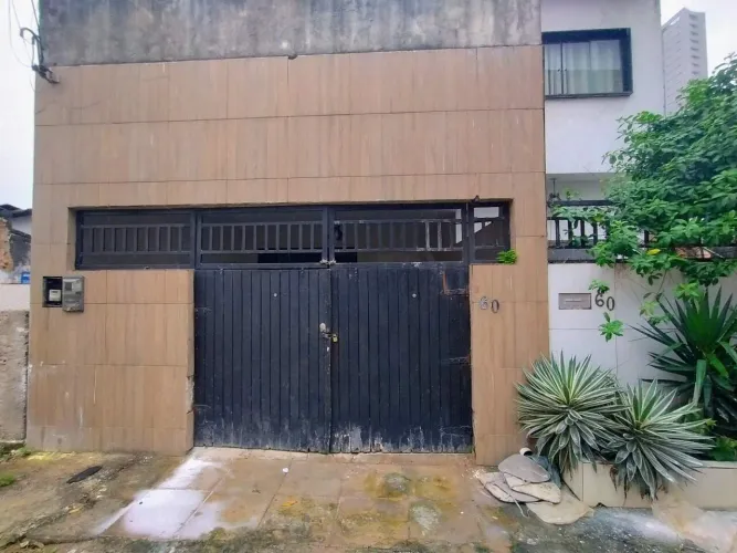 Casa 2 quartosQ (1 suíteS) para para aluguel em Caxangá - Recife |
