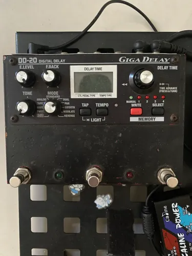Pedal delay boss dd 20 (ñ strymon time line/dl4/eventide)