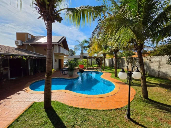 Chácara alto padrão com 203m², 3 quartos, à venda no Recanto do Rio Pardo em Jardinopolis/