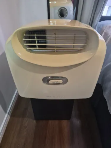 Ar condicionado portátil Olímpia Splendid New Issimo 14.000 BTUs - frio - 220V