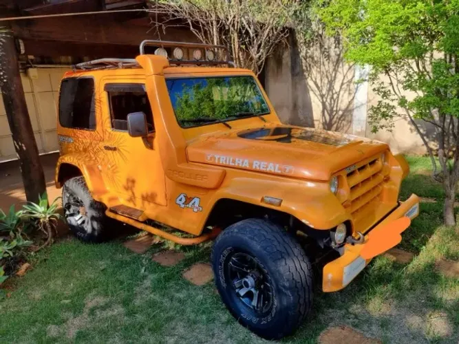 Troller T-4 4X4 3.0 TB Int. Cap. Rígida Diesel 2006