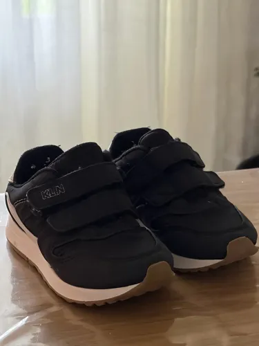 Tênis tamanho 24 marca Klim anatômico 