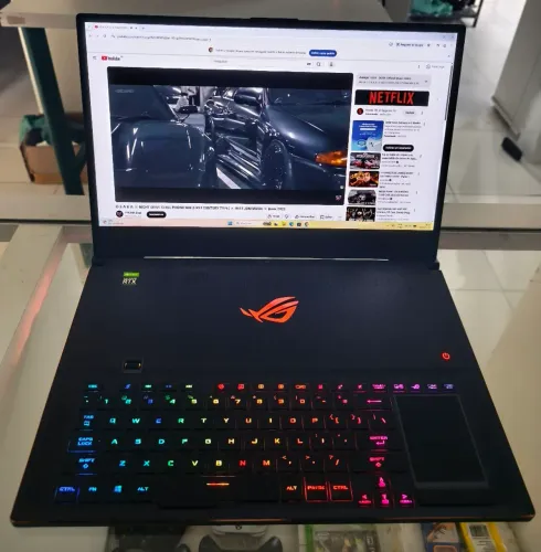 Notebook Gamer Asus ROG Zephyrus S17 