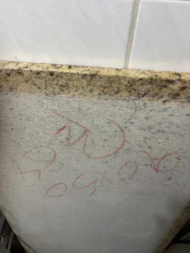 Tampo novo de granito 90x 50