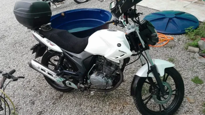 MOTO 150c Único Dono - Ótima para uso diário
