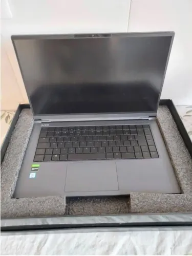 Notebook, óculos inteligente..