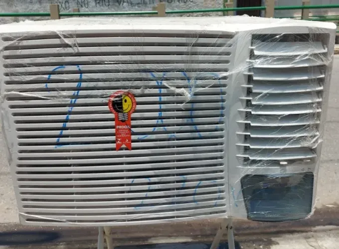 Ar Condicionado Springer 21000 BTUs Janela Mecânico - 220v