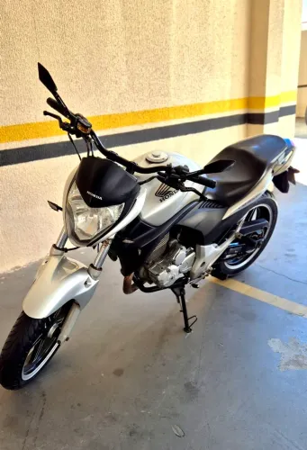 ? HONDA CB 300 - PRATA | IMPECÁVEL
