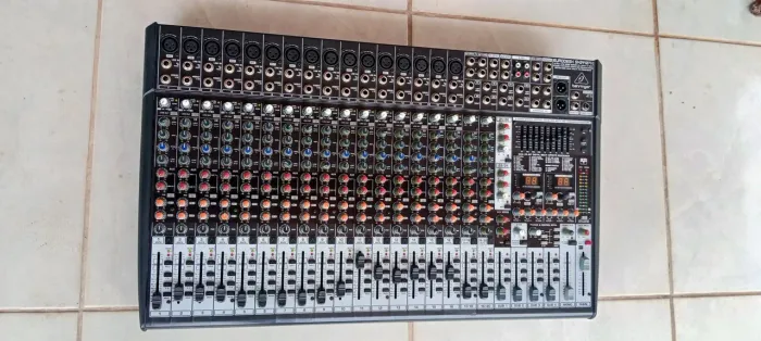 Mesa de som Beringuer dx2442fx
