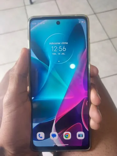 Moto G200