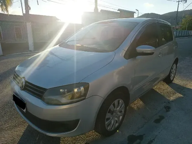 Volkswagen Fox 1.0 MI Total Flex 8V 5P 2013