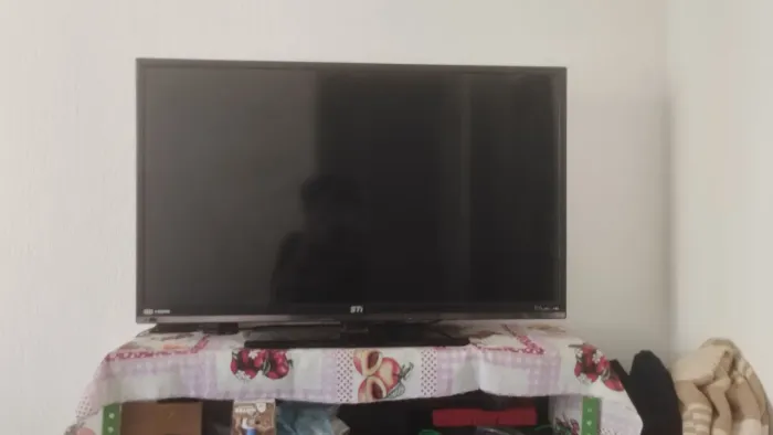 Tv quebrada venda peças