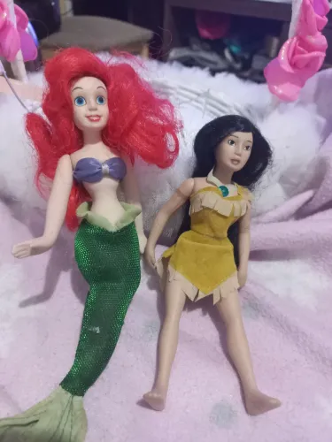 Kit 2 bonecas Disney