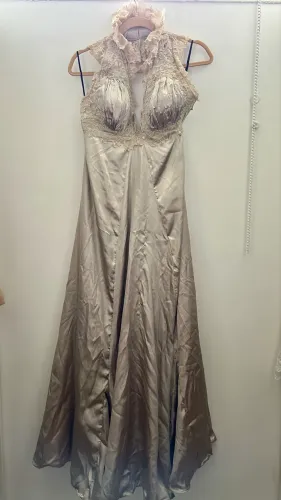 Vestido de festa.