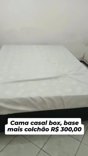 Vendo camas casal com criado mudo