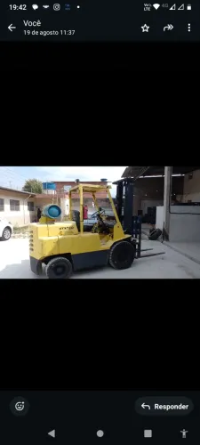 Empilhadeira 