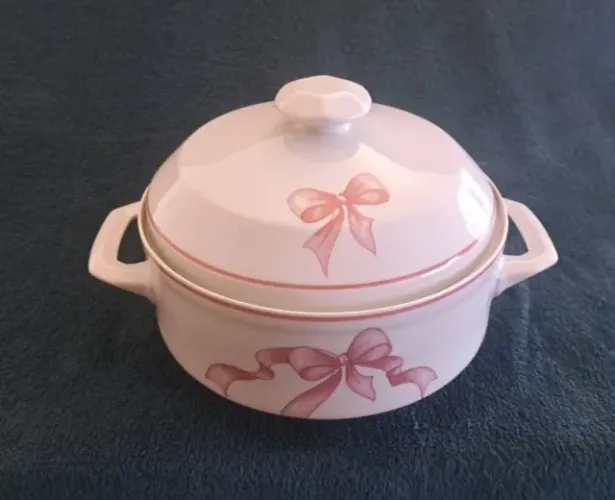 Sopeira em porcelana Schmidt Brasil por Ingrid S. Lara