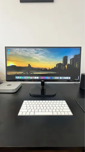Monitor LG Ultrawide 25 polegadas