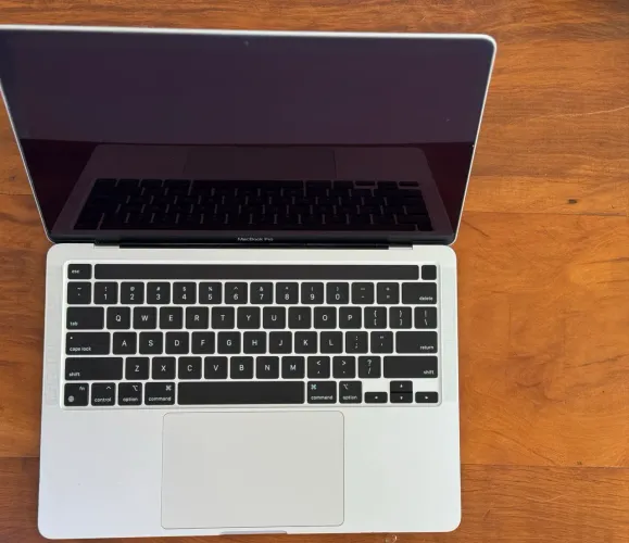 Macbook Pro M2 8g RAM 512gb SSD 2022