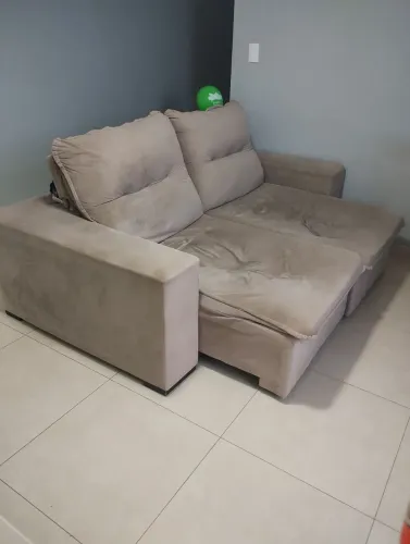 Sofá retrátil e reclinável