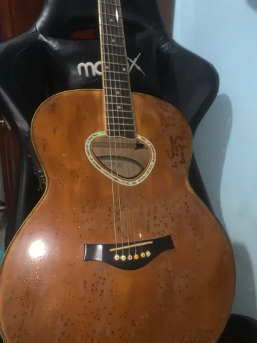 Violão (seminovo)