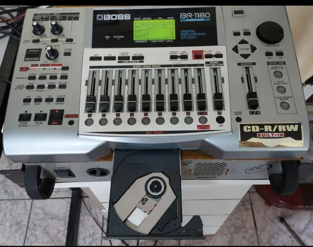 Mesa gravação boss br1180cd