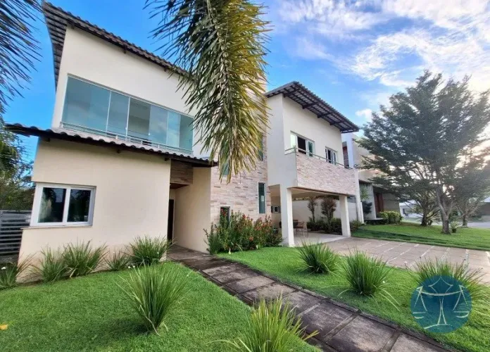 CASA DE CONDOMÍNIO FECHADO EM PONTA NEGRA COM 5 QUARTOS